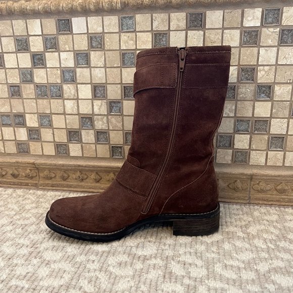 Paul Green Suede‎ Suri Boots (US size 7) - Picture 3 of 9